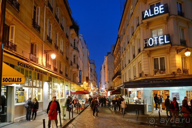 Ночной Париж