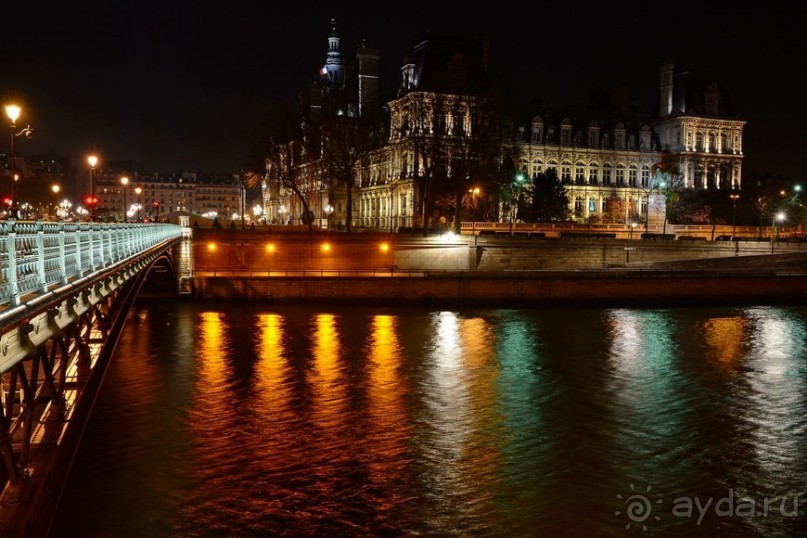 Ночной Париж