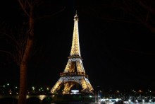 Ночной Париж