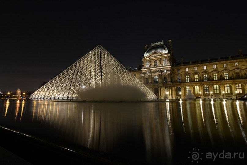 Ночной Париж