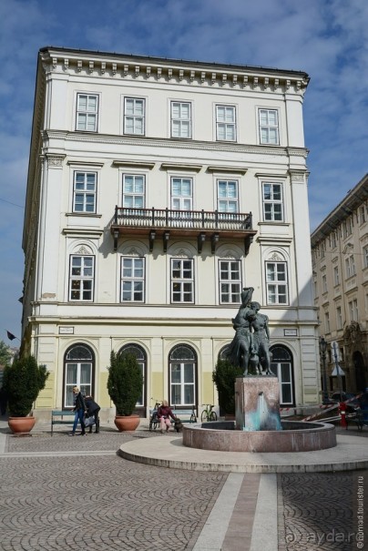 Под серым небом Будапешта. Часть 3