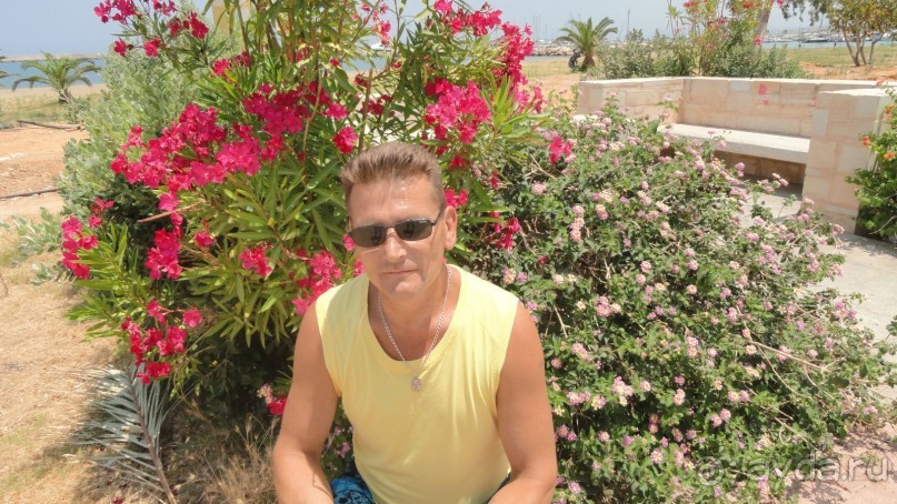 На набережной