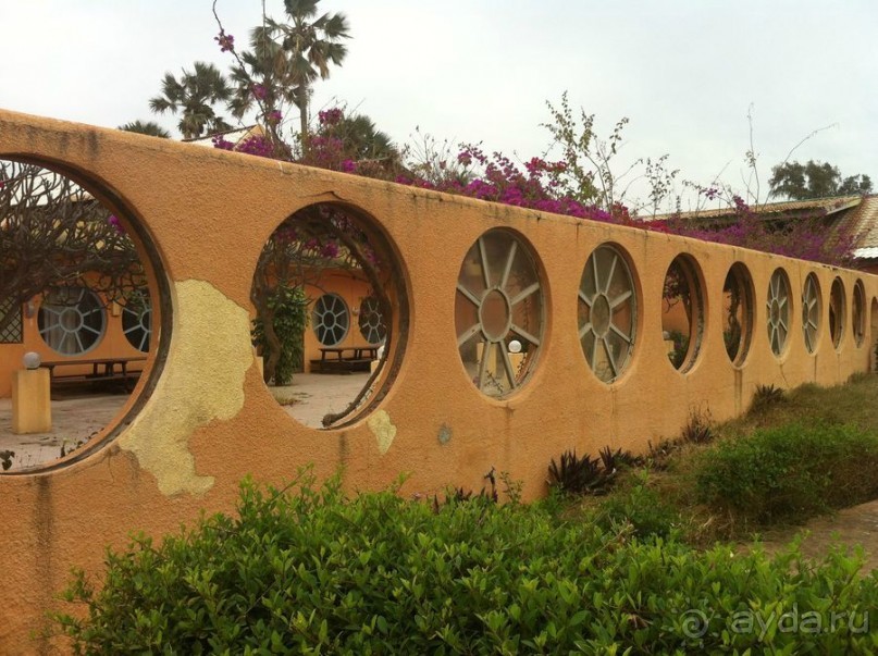 Как мы в Гамбии отель Каддафи "покупали"