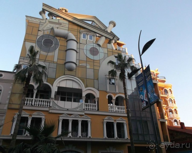 Киндер-Закавказье. Двуликий Батуми