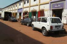 Скучный Банжул и его весьма нетривиальное кладбище