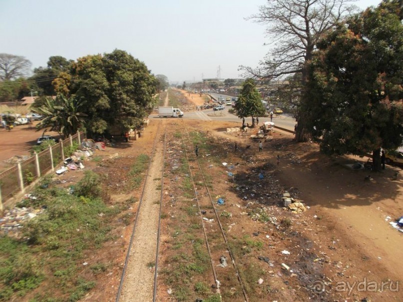 Мусорная столица. Гуляю по Конакри