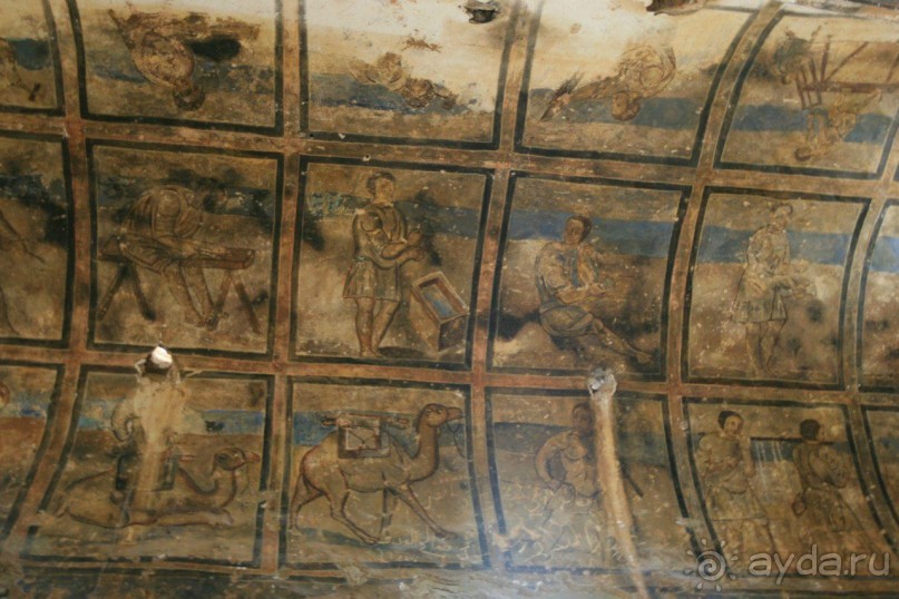 Дворцы пустыни