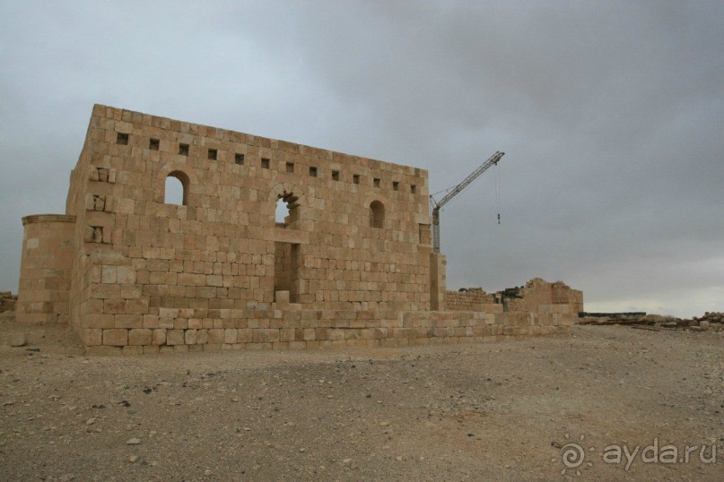 Дворцы пустыни