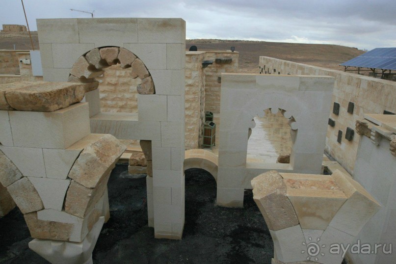 Дворцы пустыни