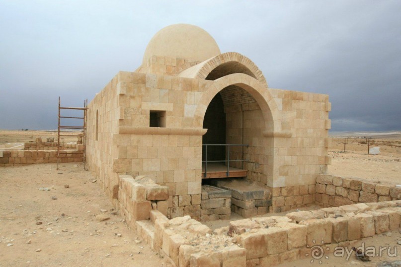 Дворцы пустыни