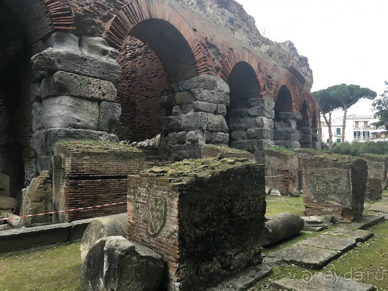   Амфитеатр Флавия в Поццуоли