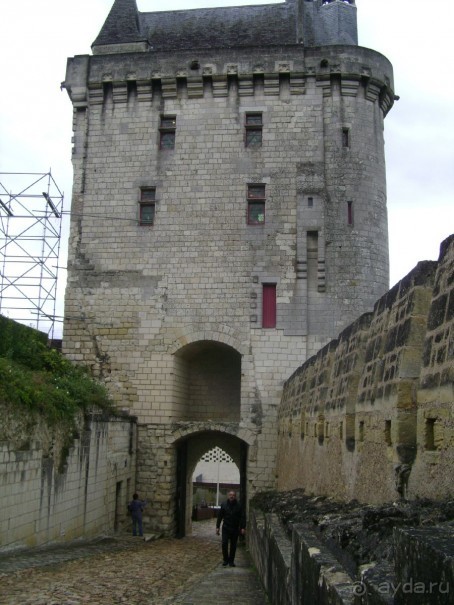 4 полуграции во Франции