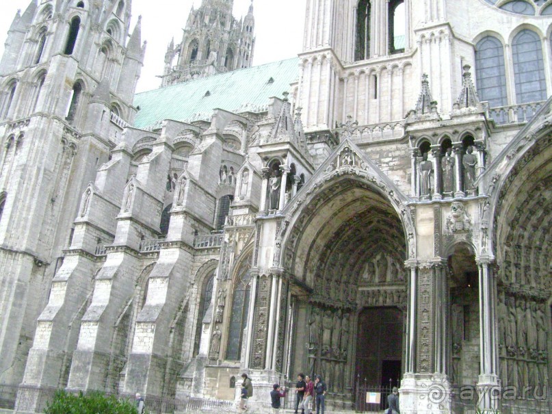 4 полуграции во Франции