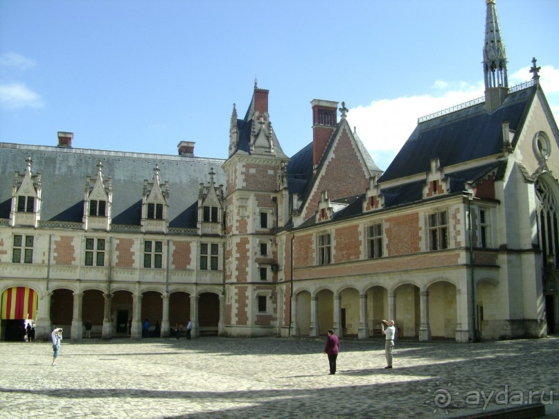 4 полуграции во Франции