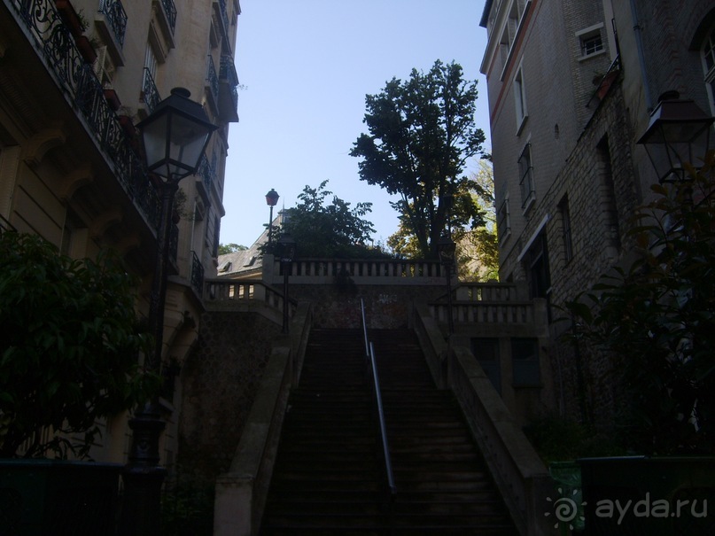 Прогулки по Монмартру. Деревенский Париж