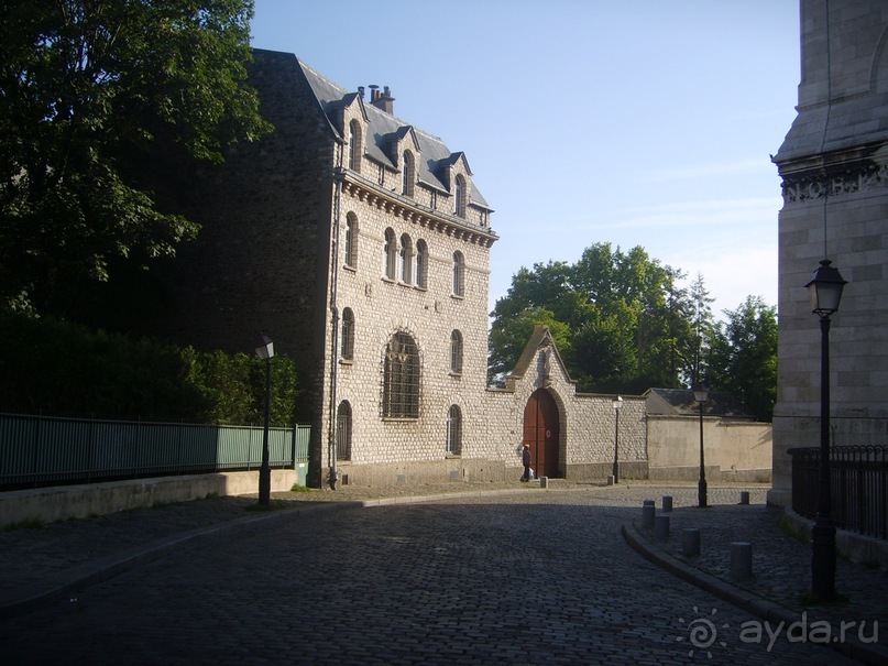 Прогулки по Монмартру. Деревенский Париж