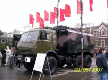 Парад Победы на площади Куйбышева в Самаре (самой большой площади в Европе).