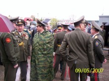 Парад Победы на площади Куйбышева в Самаре (самой большой площади в Европе).