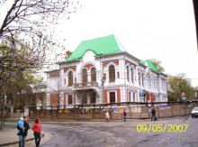 Парад Победы на площади Куйбышева в Самаре (самой большой площади в Европе).