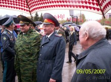 Парад Победы на площади Куйбышева в Самаре (самой большой площади в Европе).
