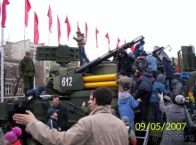 Парад Победы на площади Куйбышева в Самаре (самой большой площади в Европе).