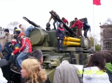 Парад Победы на площади Куйбышева в Самаре (самой большой площади в Европе).