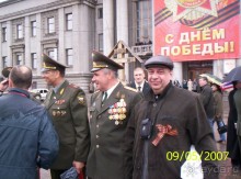 Парад Победы на площади Куйбышева в Самаре (самой большой площади в Европе).