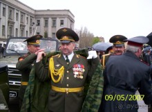 Парад Победы на площади Куйбышева в Самаре (самой большой площади в Европе).