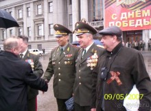 Парад Победы на площади Куйбышева в Самаре (самой большой площади в Европе).