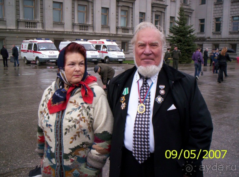 Парад Победы на площади Куйбышева в Самаре (самой большой площади в Европе).