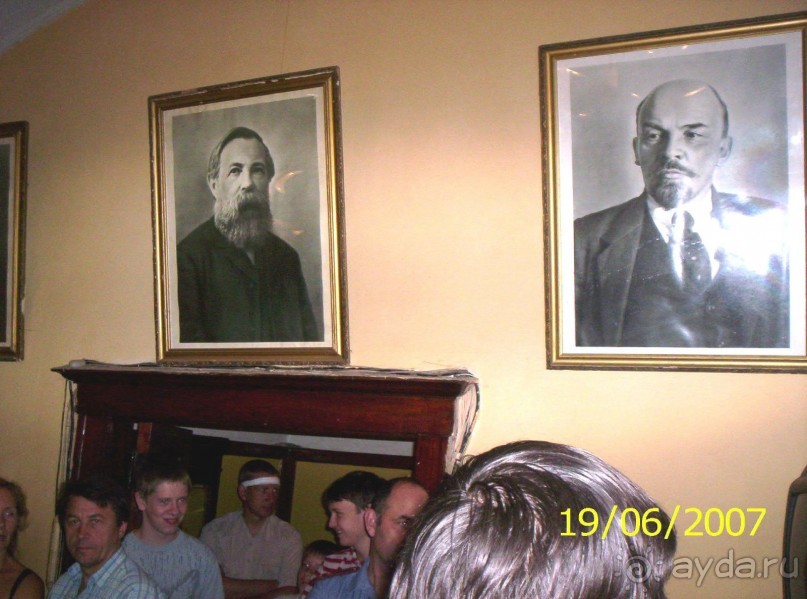 Со всей России и не только посещают уникальный самарский Бункер Сталина