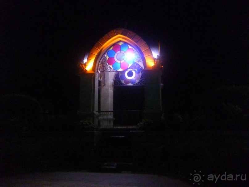 Ночной город Кисловодск и конечно нарзанная галерея