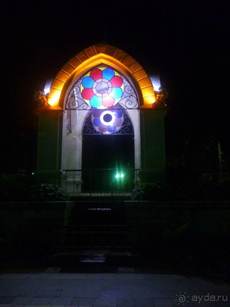 Ночной город Кисловодск и конечно нарзанная галерея