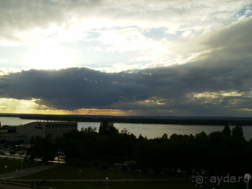 Вечерняя набережная Самары, виды старой части города