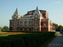 Вечерняя набережная Самары, виды старой части города