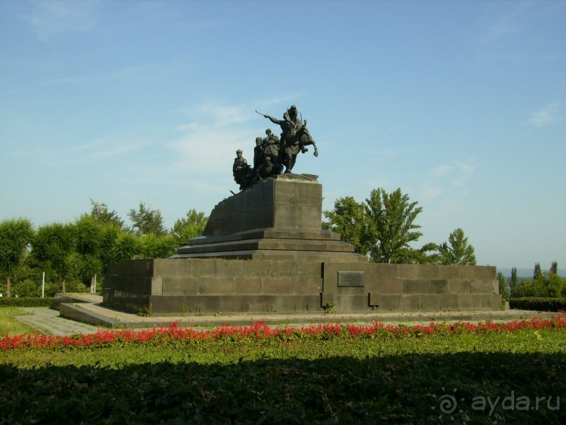 Вечерняя набережная Самары, виды старой части города