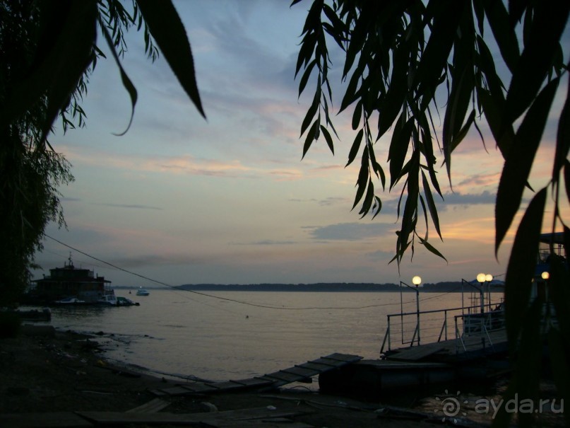 Вечерняя набережная Самары, виды старой части города