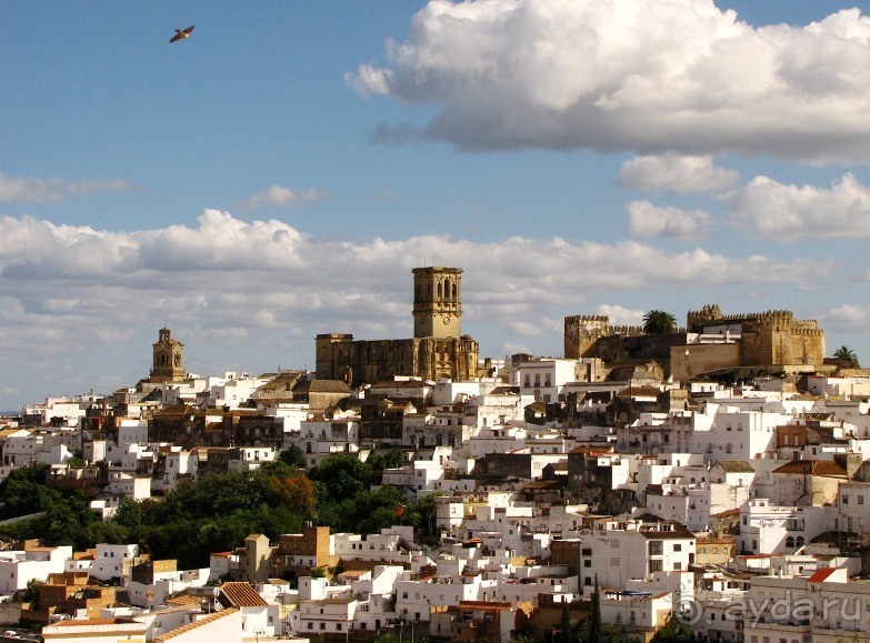 Андалусия-4: Севилья, Кармона, Эсиха, хересный треугольник и кадисский меридиан (часть 4)