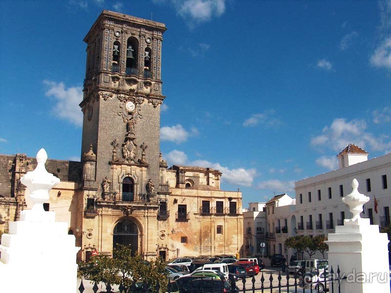 Андалусия-4: Севилья, Кармона, Эсиха, хересный треугольник и кадисский меридиан (часть 4)