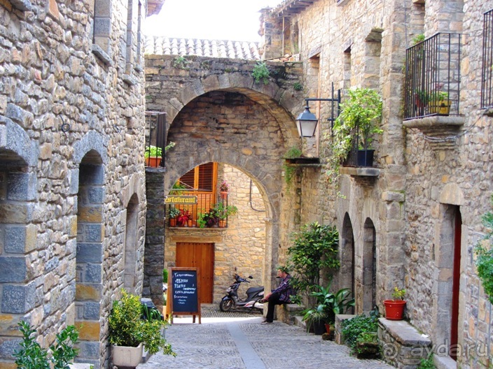 Альбом отзыва "От Таррагоны до Арагона: в глубь Испании - в глубь веков. Часть 2"