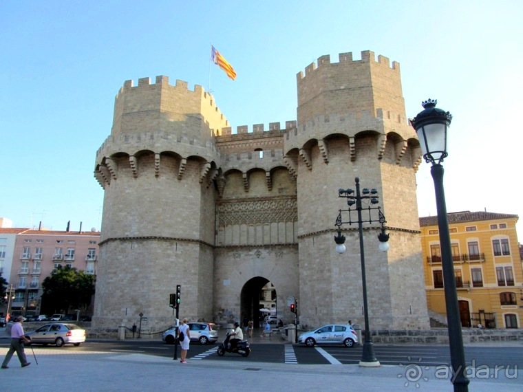 Валенсия и Коста-Бланка: пляжные бездельники в поисках аутентичной Испании