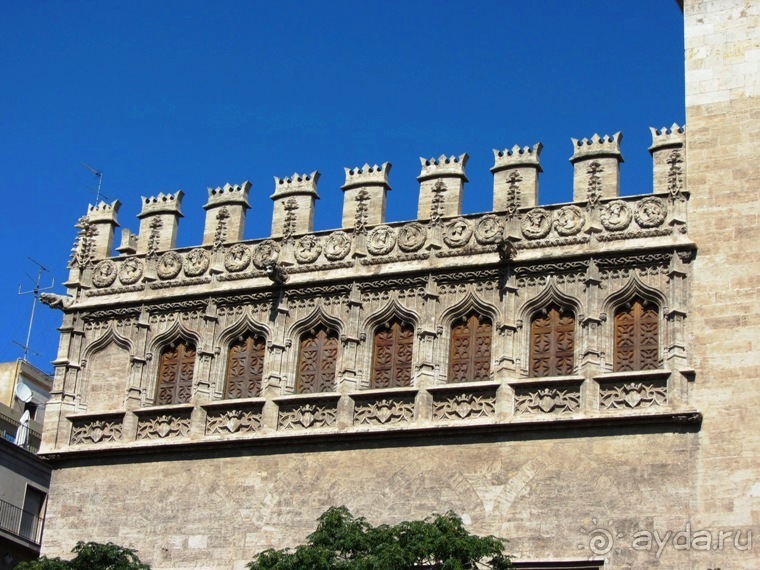 Валенсия и Коста-Бланка: пляжные бездельники в поисках аутентичной Испании