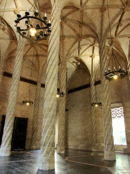 Валенсия и Коста-Бланка: пляжные бездельники в поисках аутентичной Испании