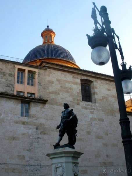 Валенсия и Коста-Бланка: пляжные бездельники в поисках аутентичной Испании