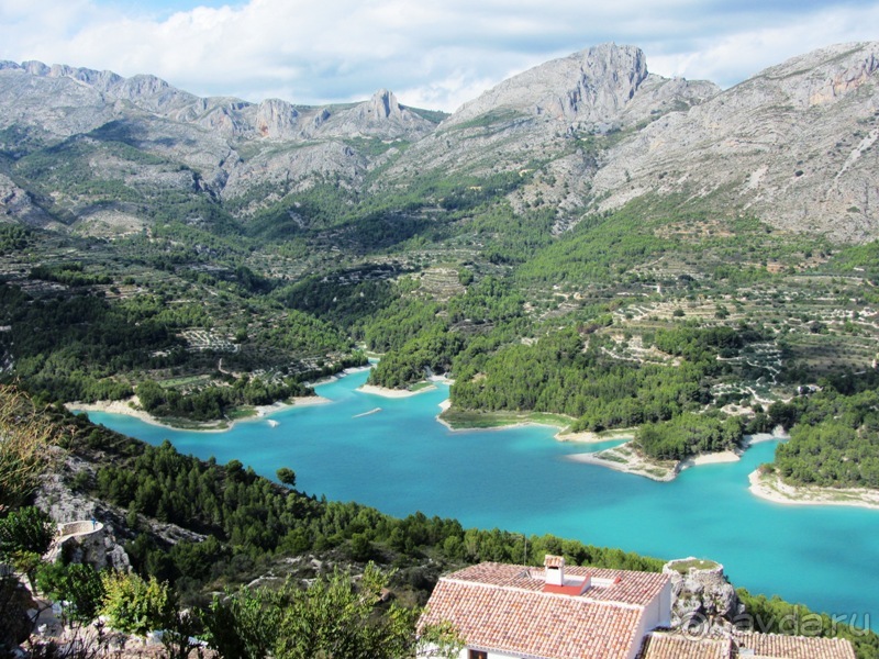 Валенсия и Коста-Бланка: пляжные бездельники в поисках аутентичной Испании