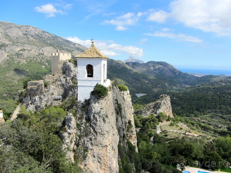 Валенсия и Коста-Бланка: пляжные бездельники в поисках аутентичной Испании