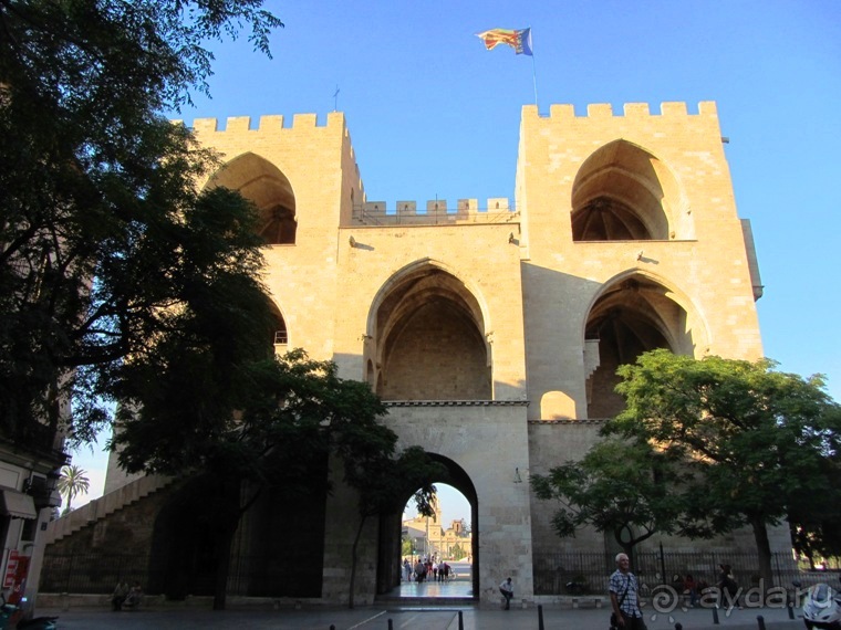 Валенсия и Коста-Бланка: пляжные бездельники в поисках аутентичной Испании