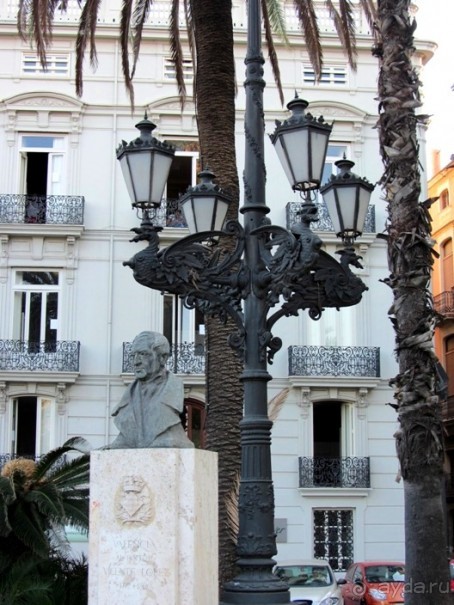 Валенсия и Коста-Бланка: пляжные бездельники в поисках аутентичной Испании