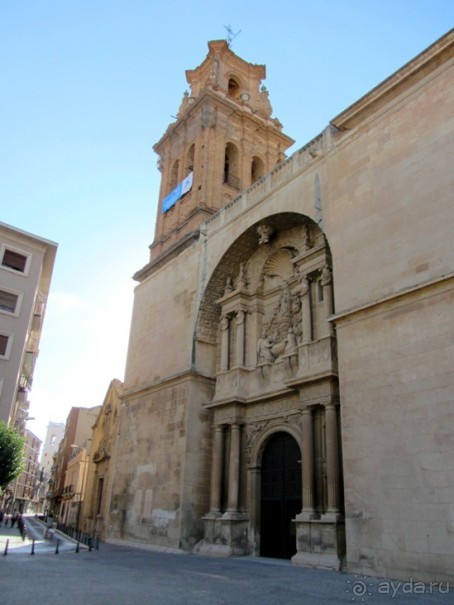 Валенсия и Коста-Бланка: пляжные бездельники в поисках аутентичной Испании