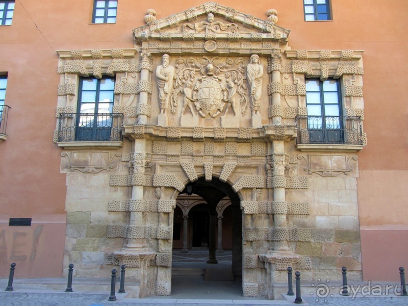 Валенсия и Коста-Бланка: пляжные бездельники в поисках аутентичной Испании